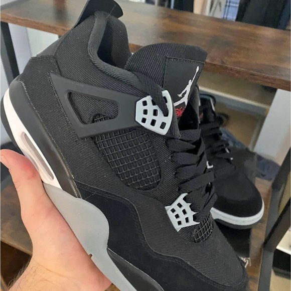 Jordan 4 “Canvas”